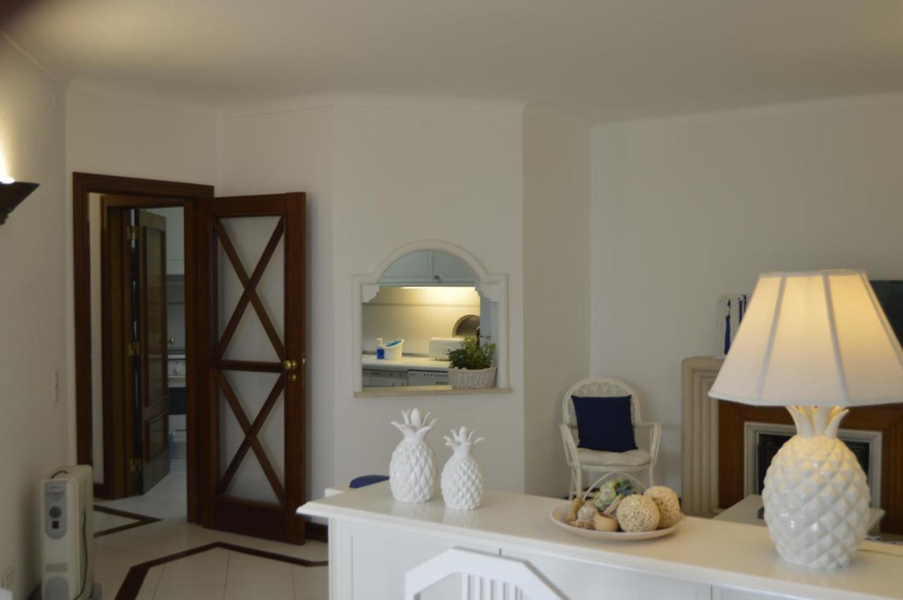 Apartamento Proximo Da Marina Vilamoura C/Piscina E Estacionamento 외부 사진